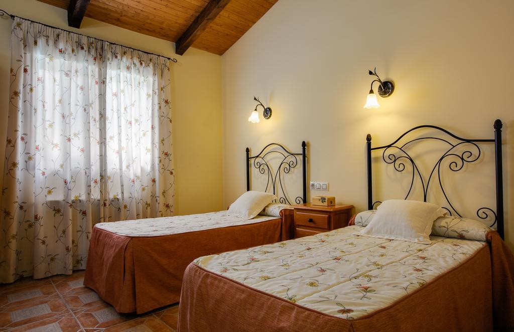 Casas Rurales Carroyosa Del Jerte Navaconcejo Δωμάτιο φωτογραφία