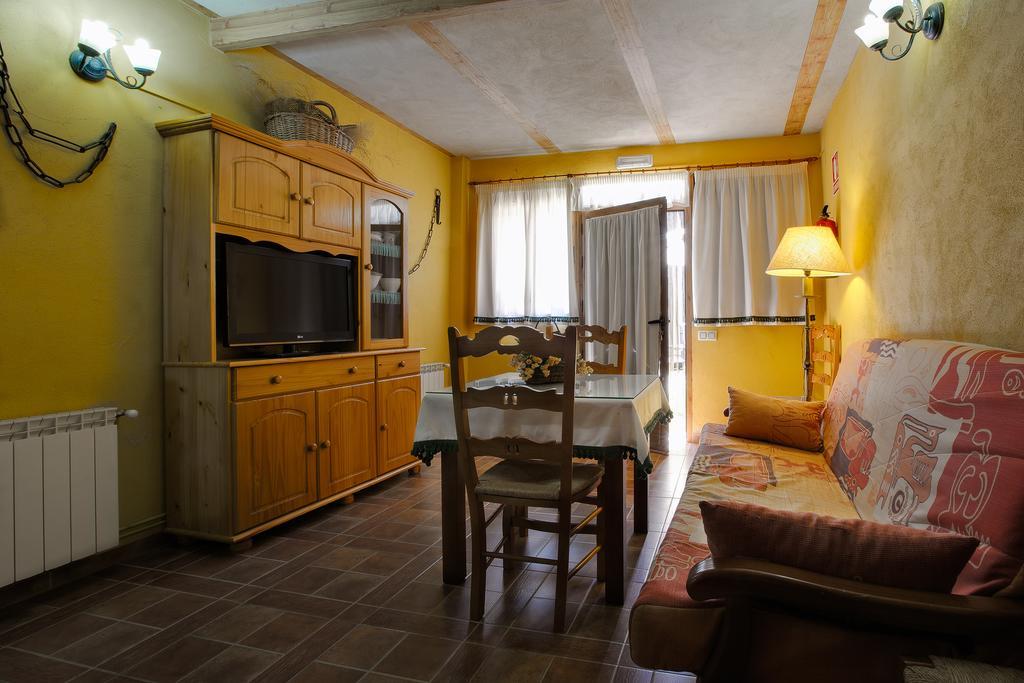 Casas Rurales Carroyosa Del Jerte Navaconcejo Δωμάτιο φωτογραφία